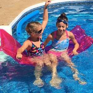 Meet your Posher, Abby